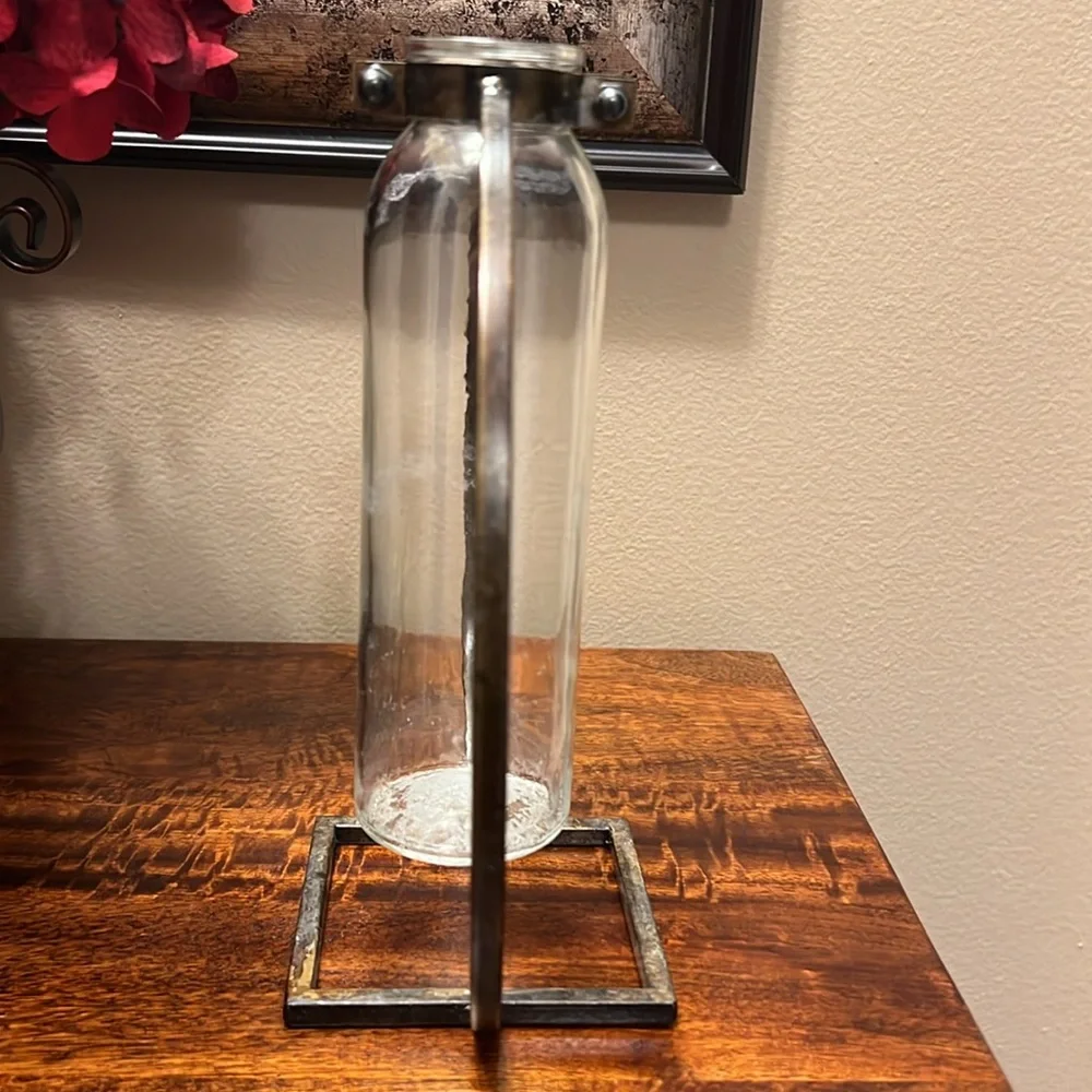 Budvase ~ Metal and Glass Budvase, EUC
